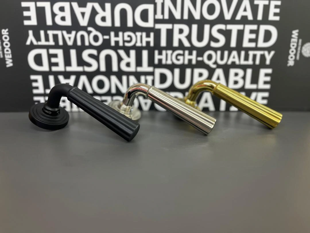 دستگیره رزت  باتیس مدل شارن مشکی کروم طلایی