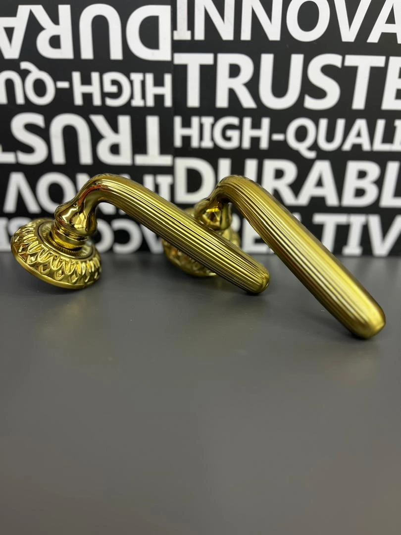 دستگیره رزت  باتیس مدل  دنیز مدل مشکی کروم طلایی