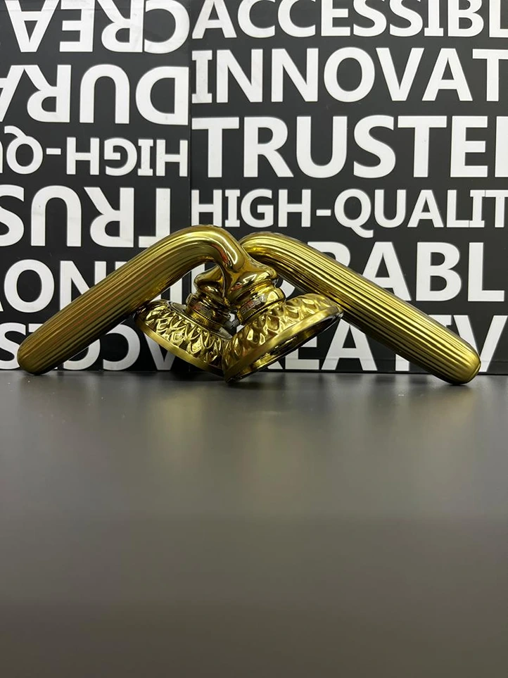 دستگیره رزت  باتیس مدل دنیز  مشکی کروم طلایی