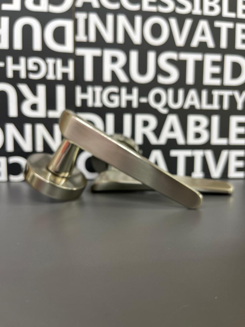 دستگیره رزت   مدل 1500 رنگ  کروم طلایی مشکی زیتونی